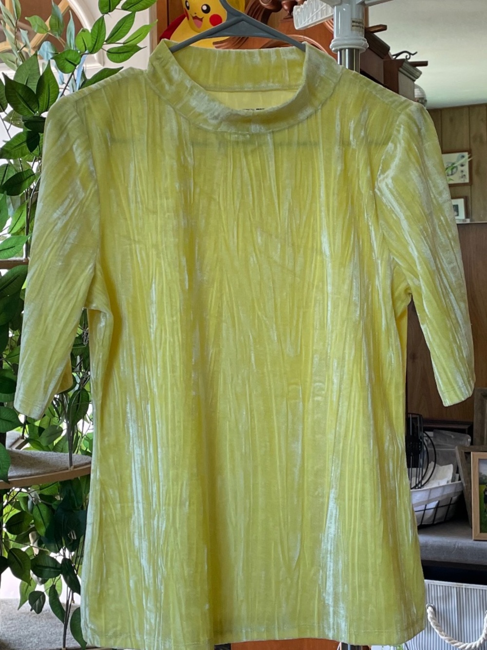 EUC Pilcro (Anthropologie) Velveteen Mock Turtleneck Top Size Medium